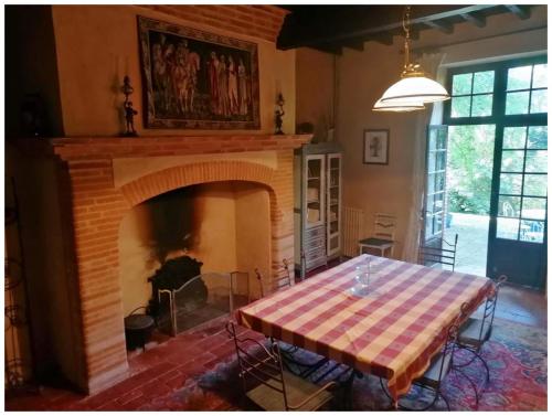 Chambre du Pigeonnier avec accès piscine !