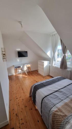 Chambre meublée