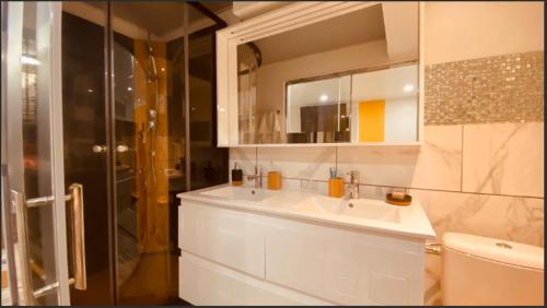 Chambre privée Cosy à proximité de Roissy, Parc Astérix