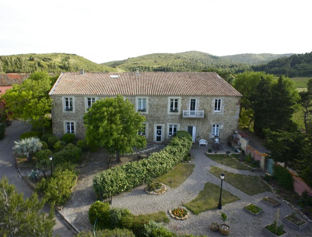 Maison d'hôtes Chambres d'hôtes Château de Jonquières Ancien chemin de Fontfroide Jonquier 11100 Narbonne