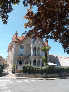 Maison d'hôtes Chambres d'Hôtes L'Insulaire 8, rue Ernest Maurisset 17650 Saint-Denis-dʼOléron -1