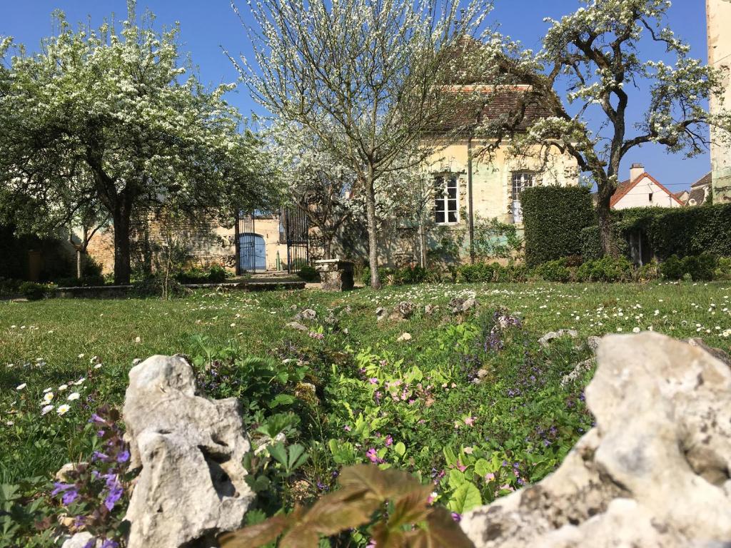 Maison de vacances Maison d'Hôtes Chandon de Briailles 1 Rue Soeur Goby, 21420 Savigny-lès-Beaune