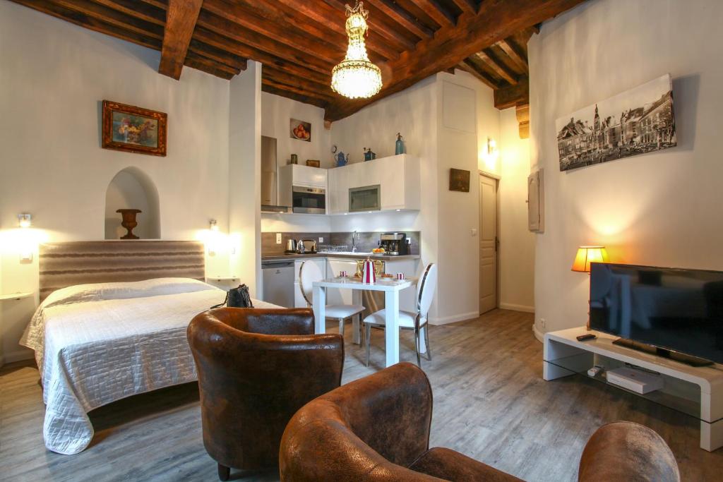 Château Coraline 38780 Oytier-Saint-Oblas