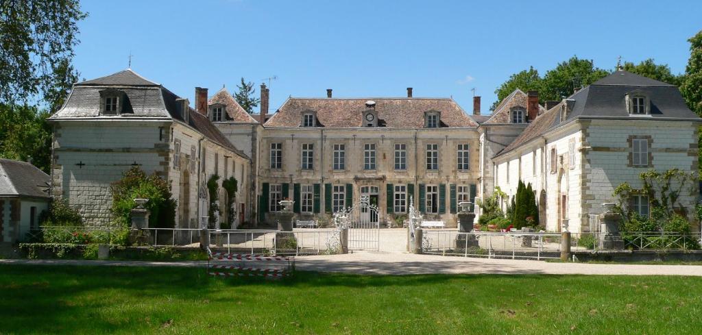 Maison d'hôtes Chateau de Juvigny 8 Avenue du chateau 51150 Juvigny
