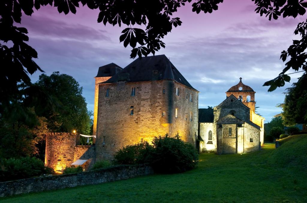 Maison d'hôtes Chateau de Lissac Le Bourg 19600 Lissac-sur-Couze