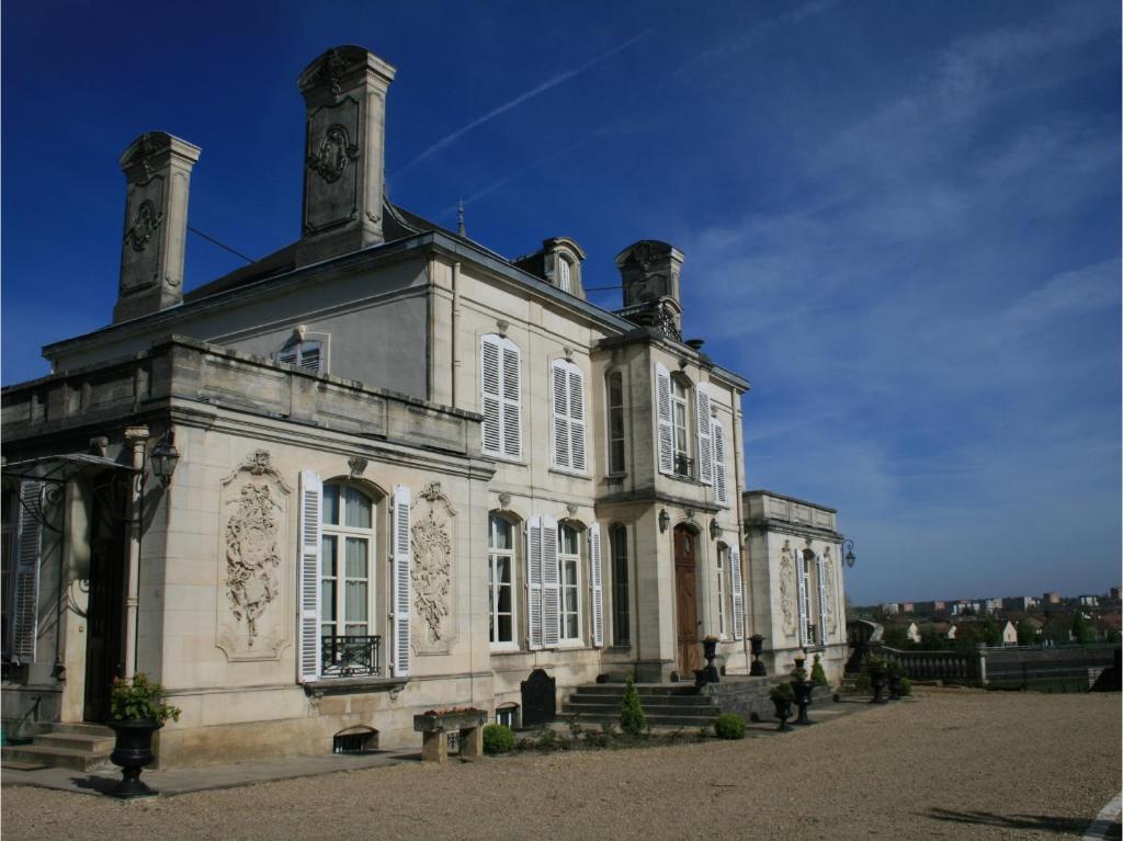 Maison d'hôtes Château du Clos Mortier Rue des Loyes 52100 Saint-Dizier