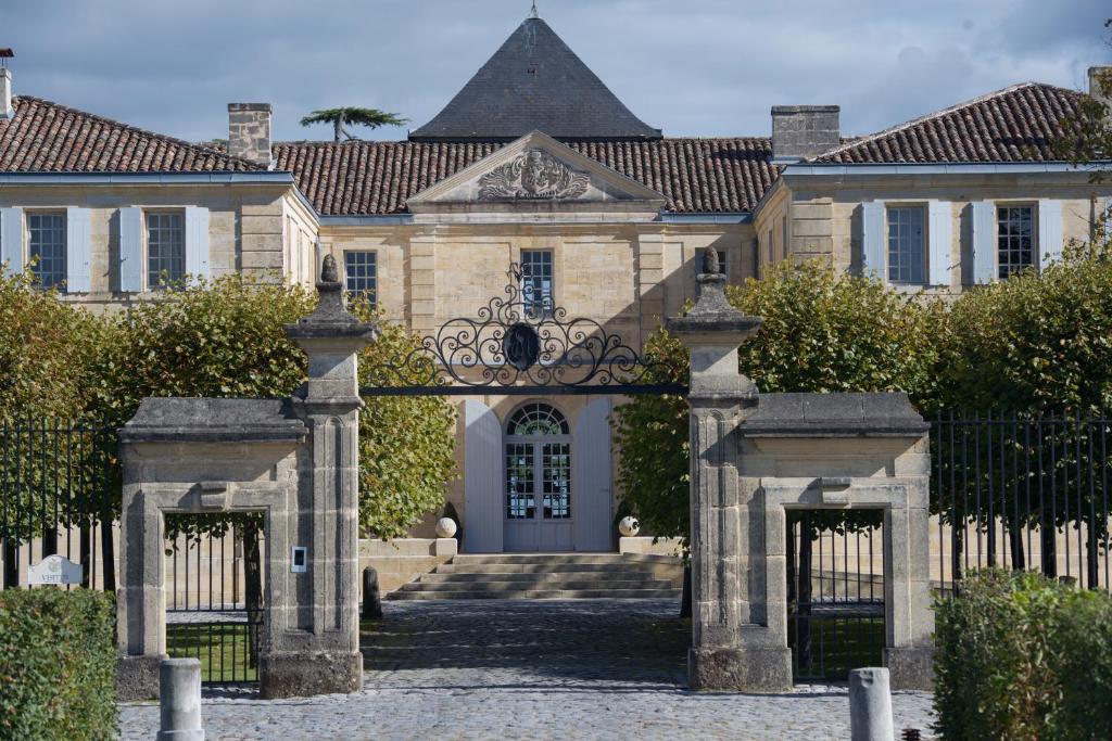 Maison d'hôtes Château du Tertre 14 allée du tertre 33460 Arsac