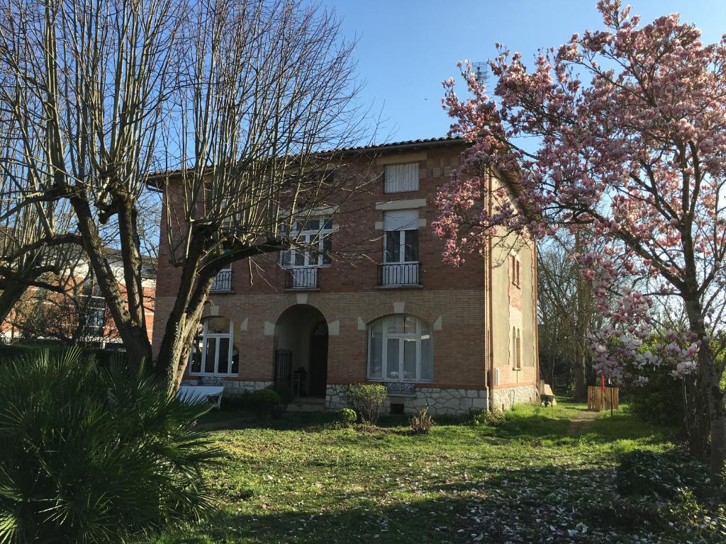 Chez Dan et Véro - Chambre d'hôte 40 avenue du Languedoc, 82200 Moissac