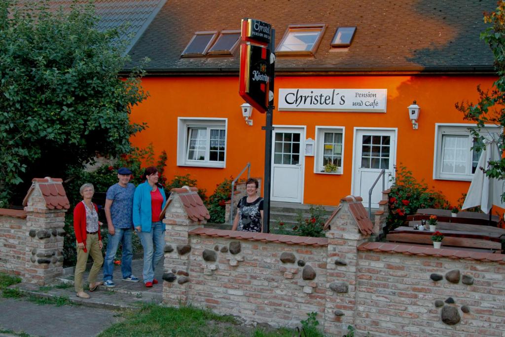 Christel's Pension Ketzürer Dorfstr. 10, 14778 Brandebourg-sur-la-Havel