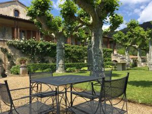 Clos de Mont July, chambres avec vue et terrasse dans demeure historique