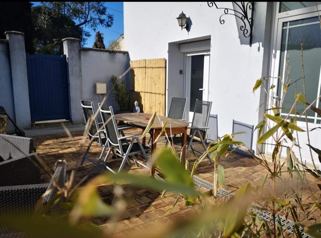 Clos Ninastaret 17 Rue du Stade, 33190 Gironde