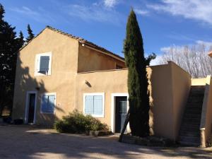 Maison d'hôtes Clos St Pierre de Fraisse 1044 Chemin de Sourdaine 84140 Montfavet Provence-Alpes-Côte d\'Azur