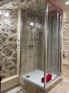 Delightful earth room 20 minutes from Paris