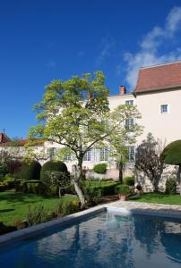 Maison d'hôtes Demeure Bouquet 320 rue de Faimes 42820 Ambierle Rhône-Alpes