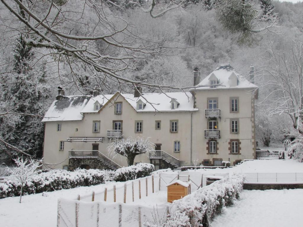 Maison d'hôtes Domaine de la Jordanne - B&B Lieu-dit Le Perrier 15590 Saint-Cirgues-de-Jordanne