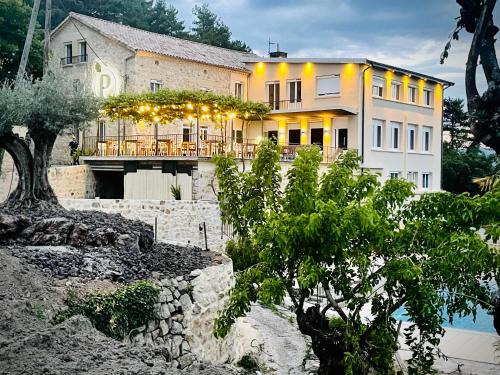 Domaine de la Pinède