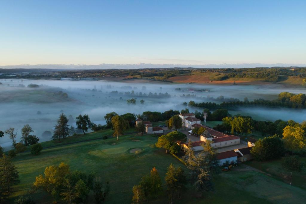 Domaine de Pallanne Chateau de Pallanne, 32170 Tillac