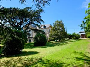 Maison d'hôtes Domaine des Ondes 351 Avenue de Calès 12100 Millau Midi-Pyrénées