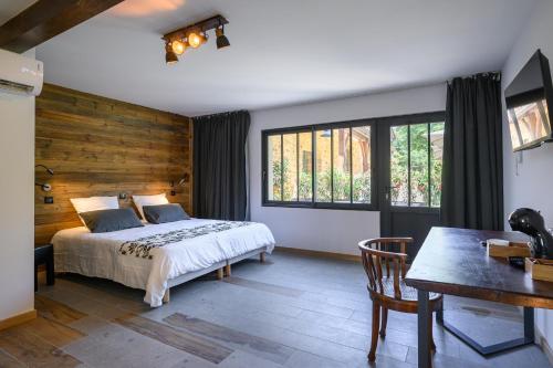 Domaine du Bugassou, Chambres, Table d'hôtes & SPA