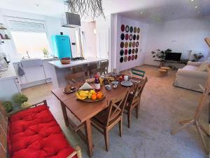 Maison d'hôtes Dream of Mediterranean house, Jacuzzi, BBQ, Délices ensoleillés 5 Rue de Malte 78500 Sartrouville Île-de-France