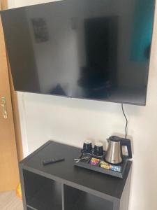 Eastside Apartment 5