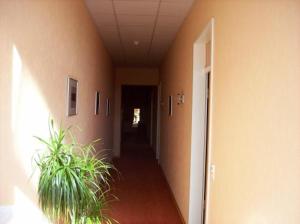 Econo Motel Goelzer