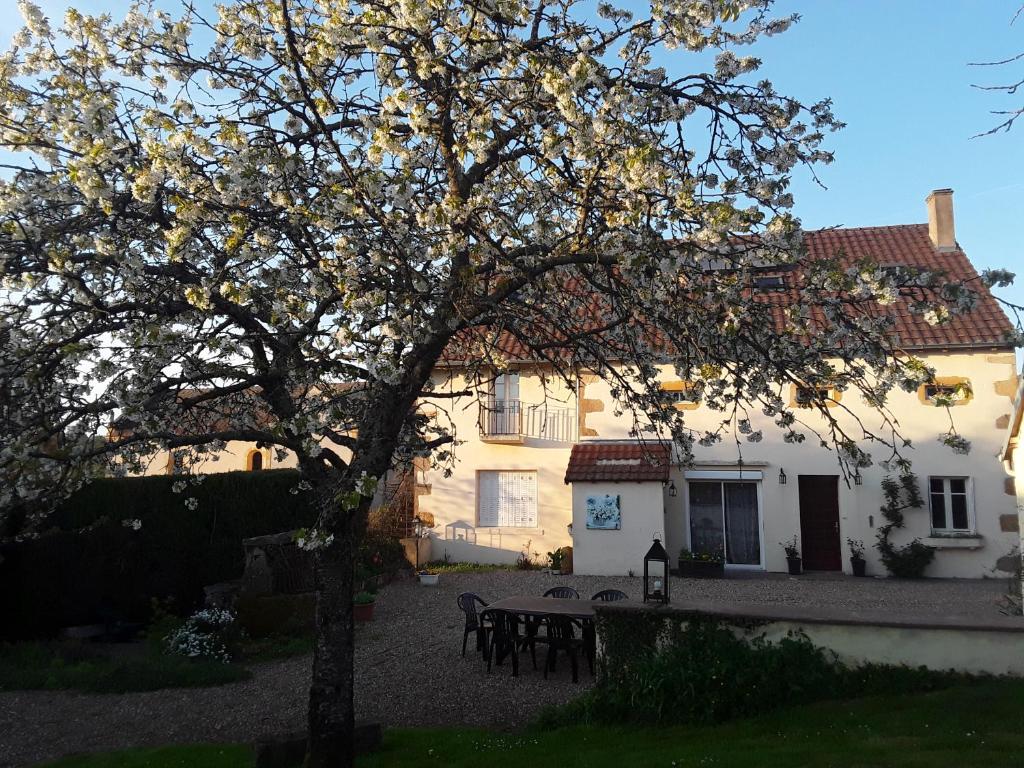 Escampette Le Bourg s/n, 71430 Saint-Aubin-en-Charollais