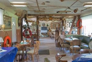 Familienzimmer mit Gemeinschaftsbad