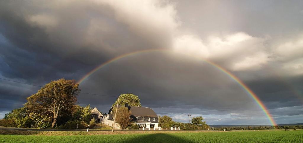 Maison d'hôtes Ferien- und Monteurzimmer \ Friesau 89/Kühler Morgen 07929 Kühler Morgen