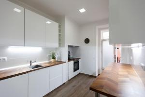 FLH Alameda Guest House