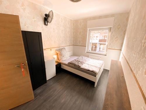 Fremdenzimmer\\Monteurzimmer Mondial
