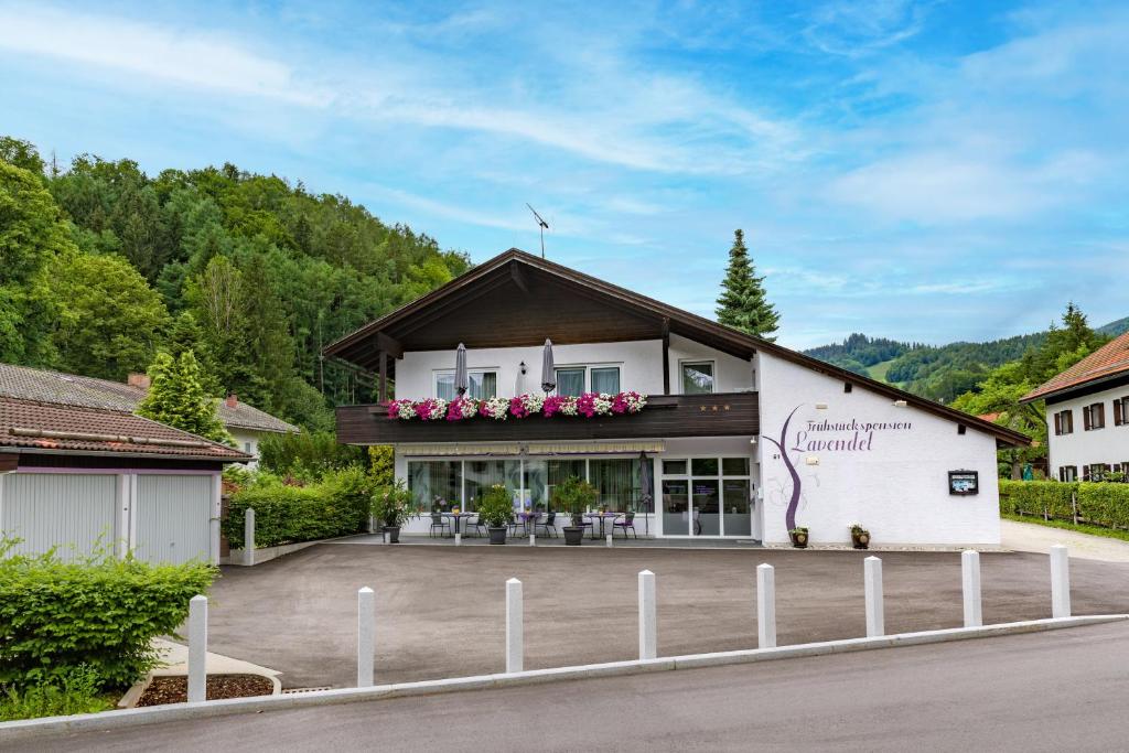 Frühstückspension Lavendel Bad-Trissl- Str. 61, 83080 Oberaudorf