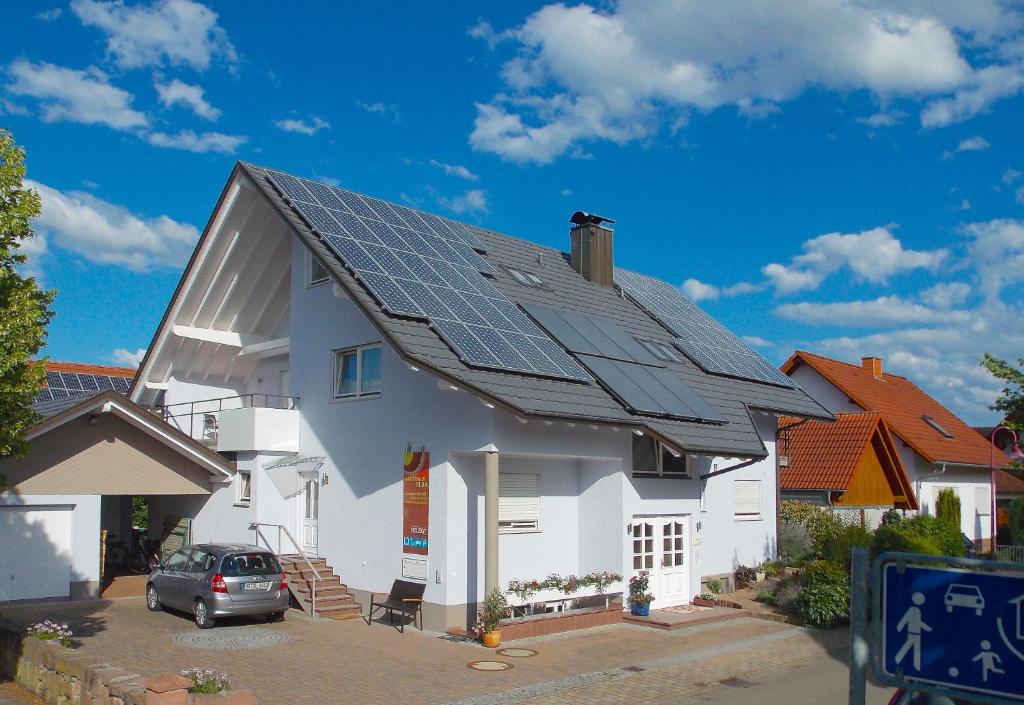 Maison d'hôtes Gästehaus ALBA - Sie bekommen garantiert Eintrittskarten für den EuropaPark und für Rulantica über uns, zusätzlich zum limitierten Kontingent Schwarzwaldstr. 1 77977 Rust