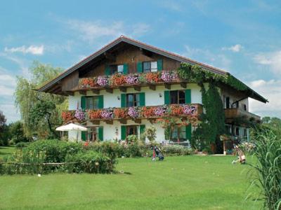 Maison d'hôtes Gästehaus Bauer am Golfplatz Bauernberg 1 83209 Prien am Chiemsee