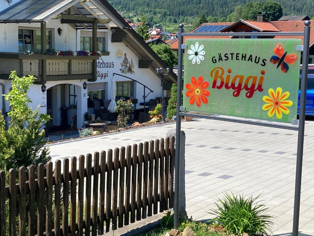 Gästehaus Biggi Regener Str. 24, 94249 Bodenmais