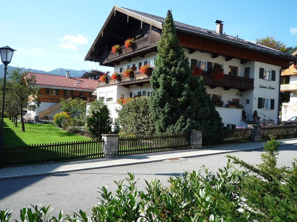 Gästehaus Johanna Drießenstraße 9, 83707 Bad Wiessee