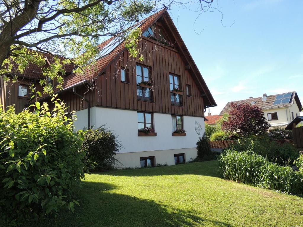 Maison d'hôtes Gästehaus Jutta / Pension Link 6 Flurstraße 97650 Fladungen