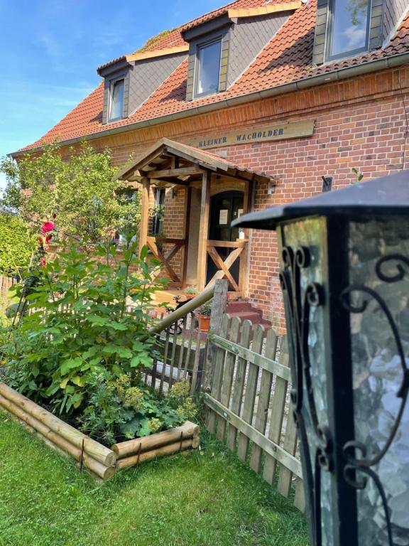 Maison d'hôtes Gästehaus Kleiner Wacholder Hauptstraße 20 18209 Bad Doberan