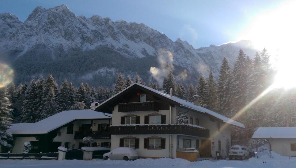 Gästehaus Lehnerer Grainau Eibseestrasse 57, 82491 Grainau