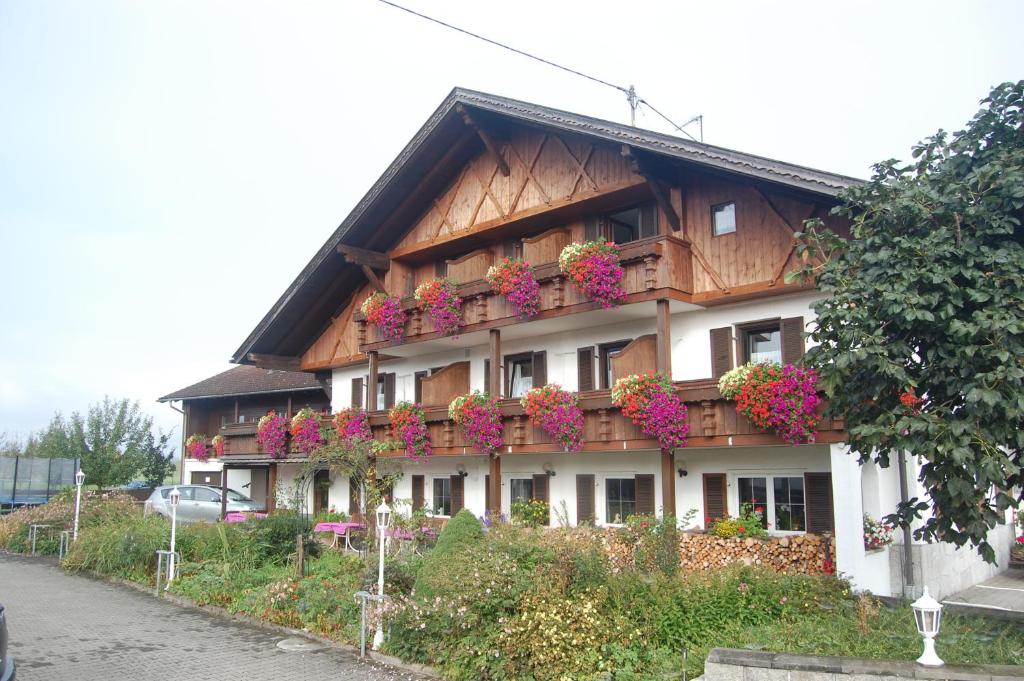 Gästehaus Stefanie Seestraße 65, 87645 Schwangau