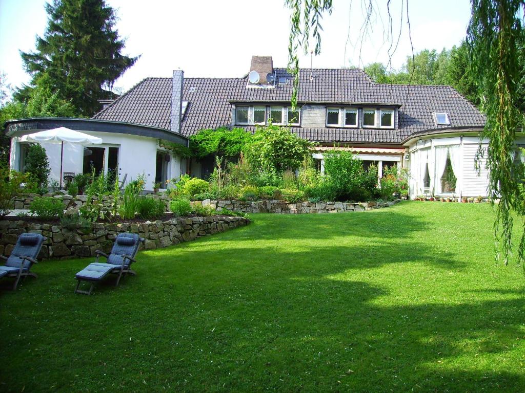 Gästehaus Villa Kreativ Susanne Lay Dyes-Siedlung 14, 31848 Bad Münder am Deister