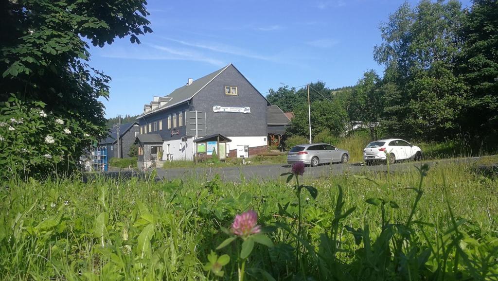 Gasthaus & Pension Am Rennsteig Obere Sonneberger Straße 2, 96515 Spechtsbrunn