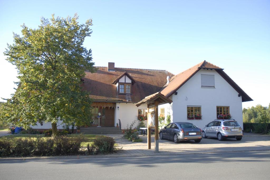 Gasthaus-Pension Hofmann Würzburgerstraße 9, 91617 Oberdachstetten