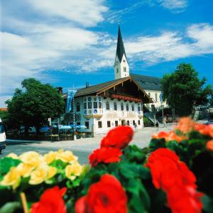 Maison d'hôtes Gasthof Alter Wirt Kirchplatz 9 83233 Bernau am Chiemsee Bavière