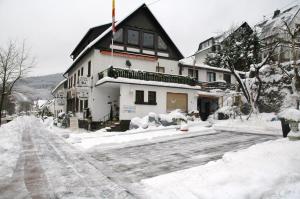 Maison d'hôtes Gasthof Holländer Eck Fredeburger Straße 75 57368 Lennestadt Rhénanie du Nord - Westphalie