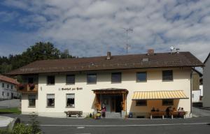 Maison d'hôtes Gasthof - Pension zur Post Am Kirchplatz 1 94250 Achslach Bavière