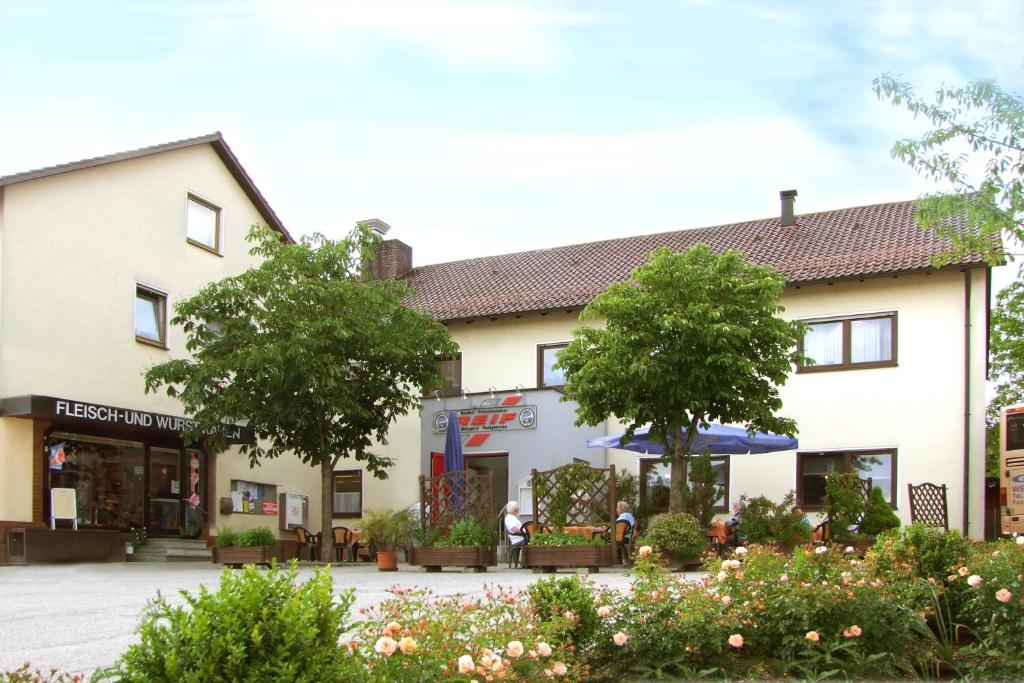 Gasthof Reif Raiffeisenstraße 6, 92289 Ursensollen