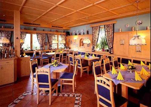 Maison d'hôtes Gasthof SONNE Bahnhofstraße 22 82418 Seehausen am Staffelsee Bavière