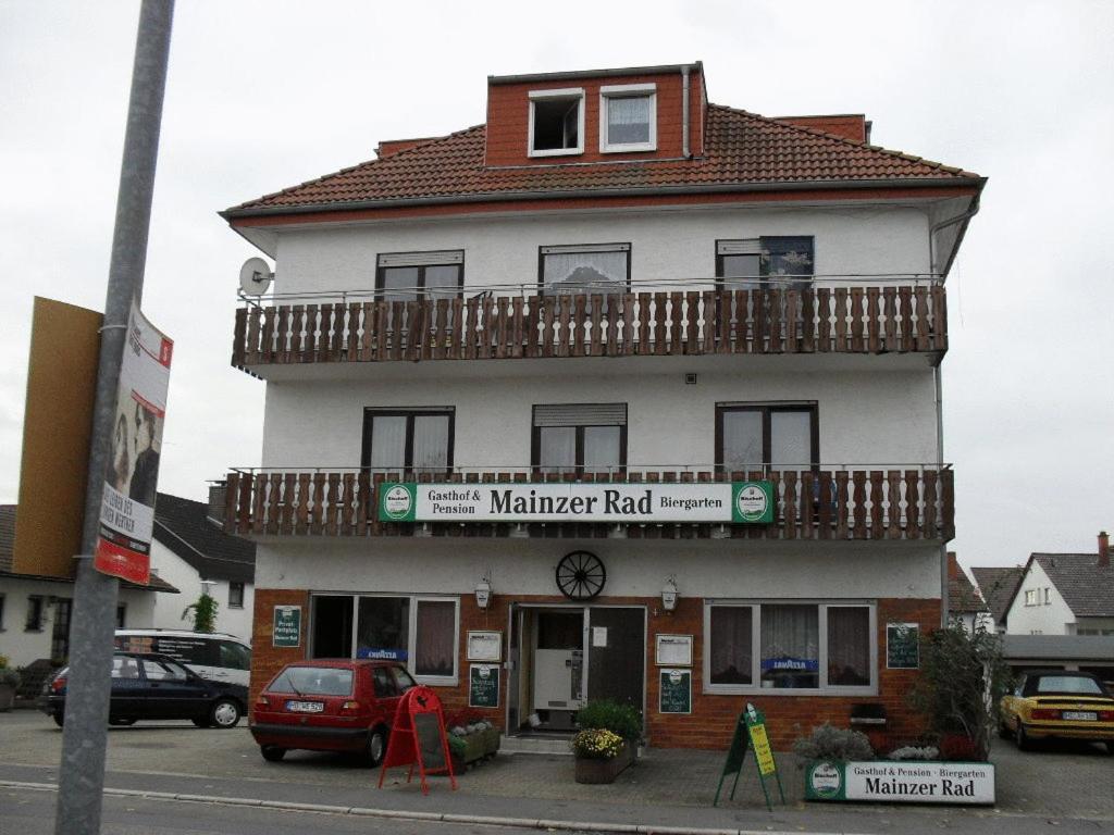 Maison d'hôtes Gasthof und Pension Mainzer Rad Marktplatz 4 68723 Schwetzingen