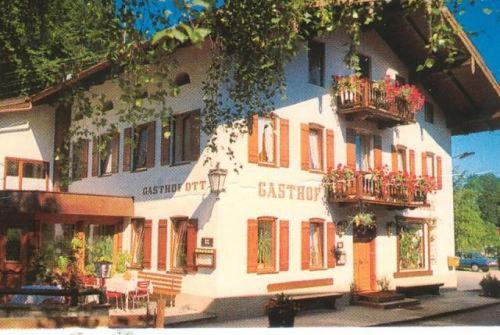 Gasthof Zum Ott Egerndach 4, 83224 Staudach-Egerndach